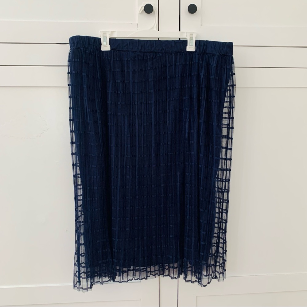 Metro Wear Navy Blue Skirt Size 3X